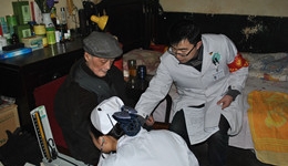 学雷锋、送健康