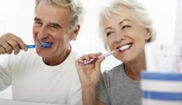 【舒适化治疗】“磁致伸缩牙科综合治疗仪”洁牙，舒适无痛不再恐惧